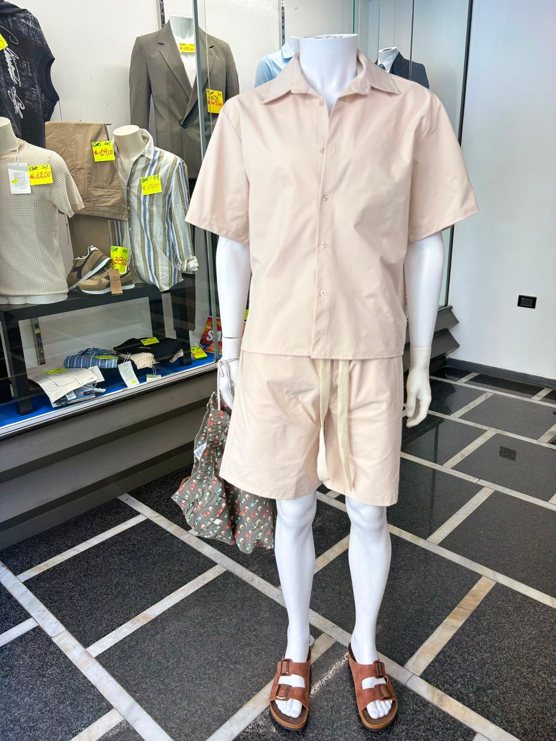COORDINATO UOMO OVERSIZE CON CAMICIA E BERMUDA