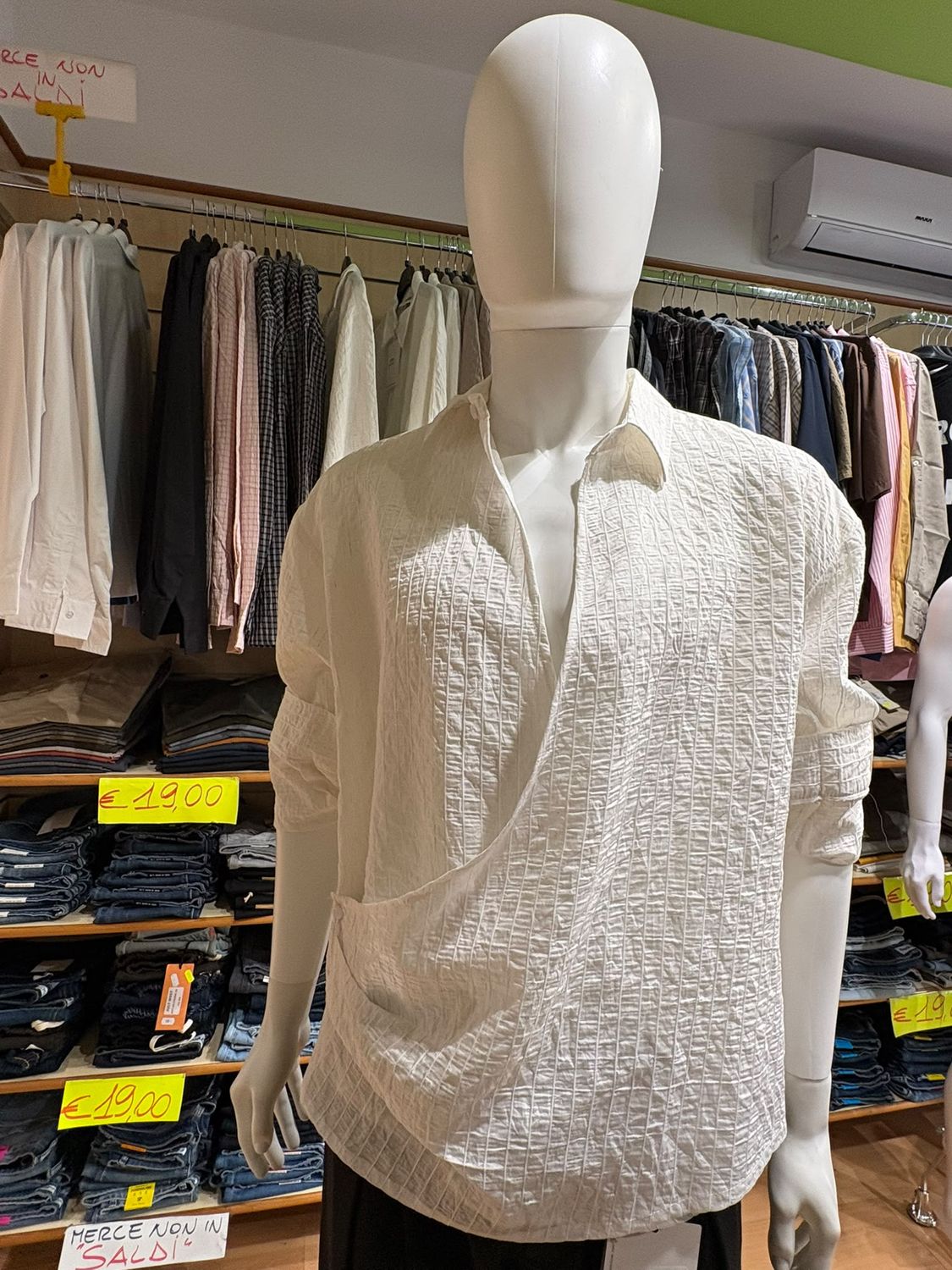 CAMICIA OVERSIZE INCROCIATA CON LAVORAZIONE IN RILIEVO
