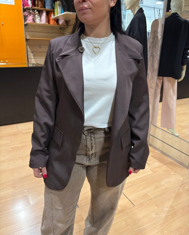 BLAZER OVERSIZE MODELLO COREANO CON ABBOTTONATURA