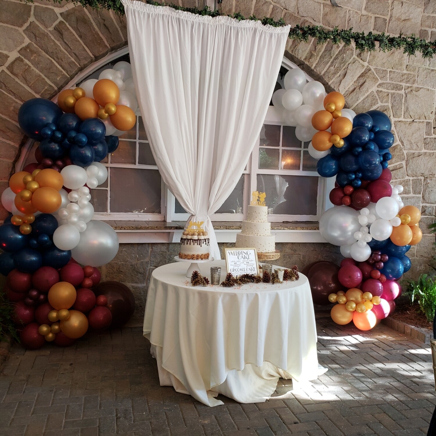 Balloon Arch - Organic Designer