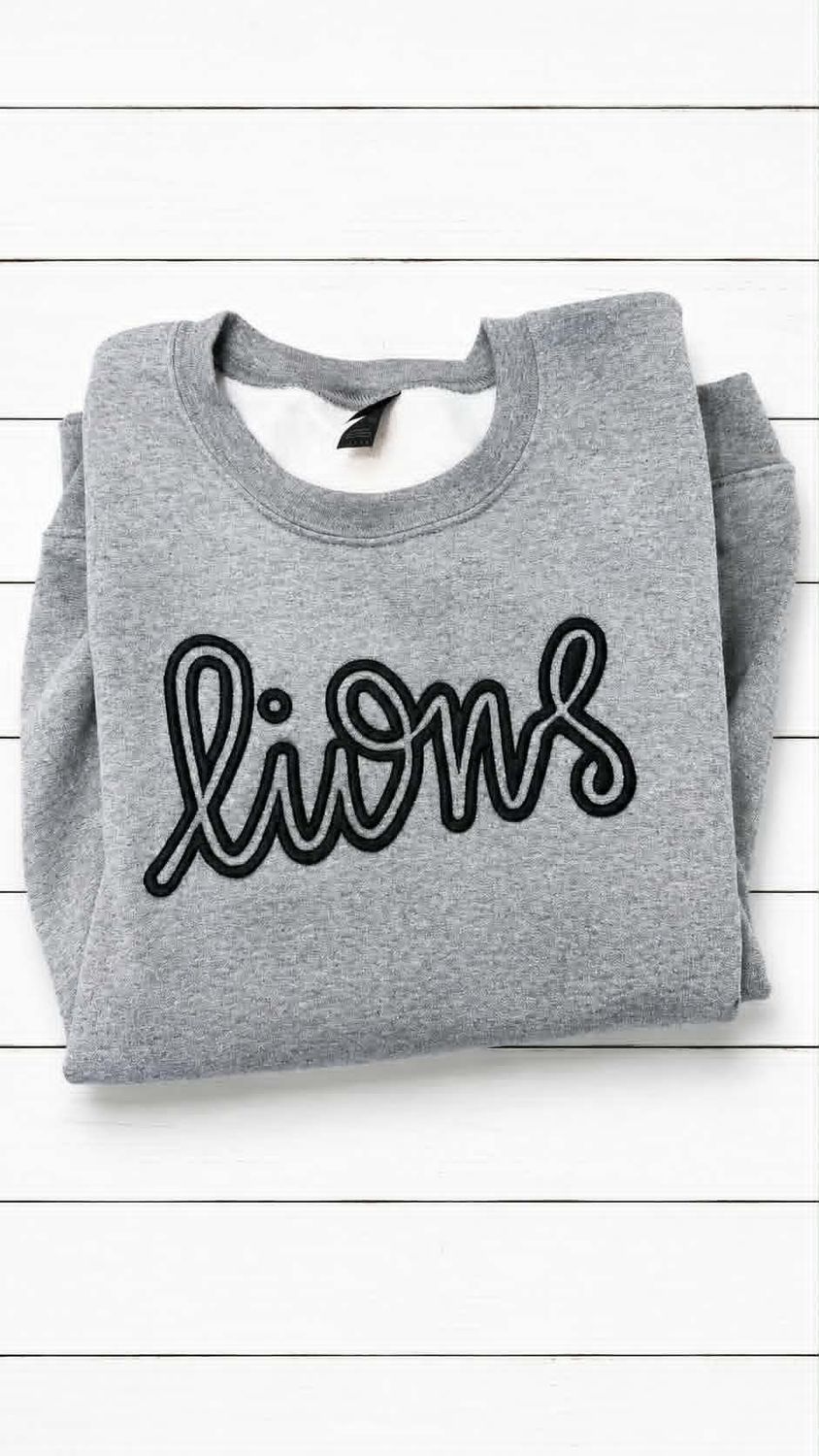 Embroidered Lions Puff (3D)
