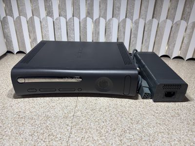 Xbox 360 Black Renewed  83107