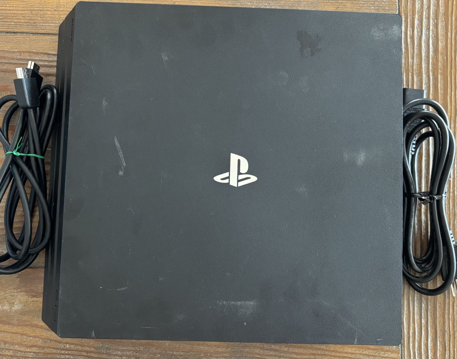 Sony PlayStation 4 Pro 1TB Console Bundle 4370