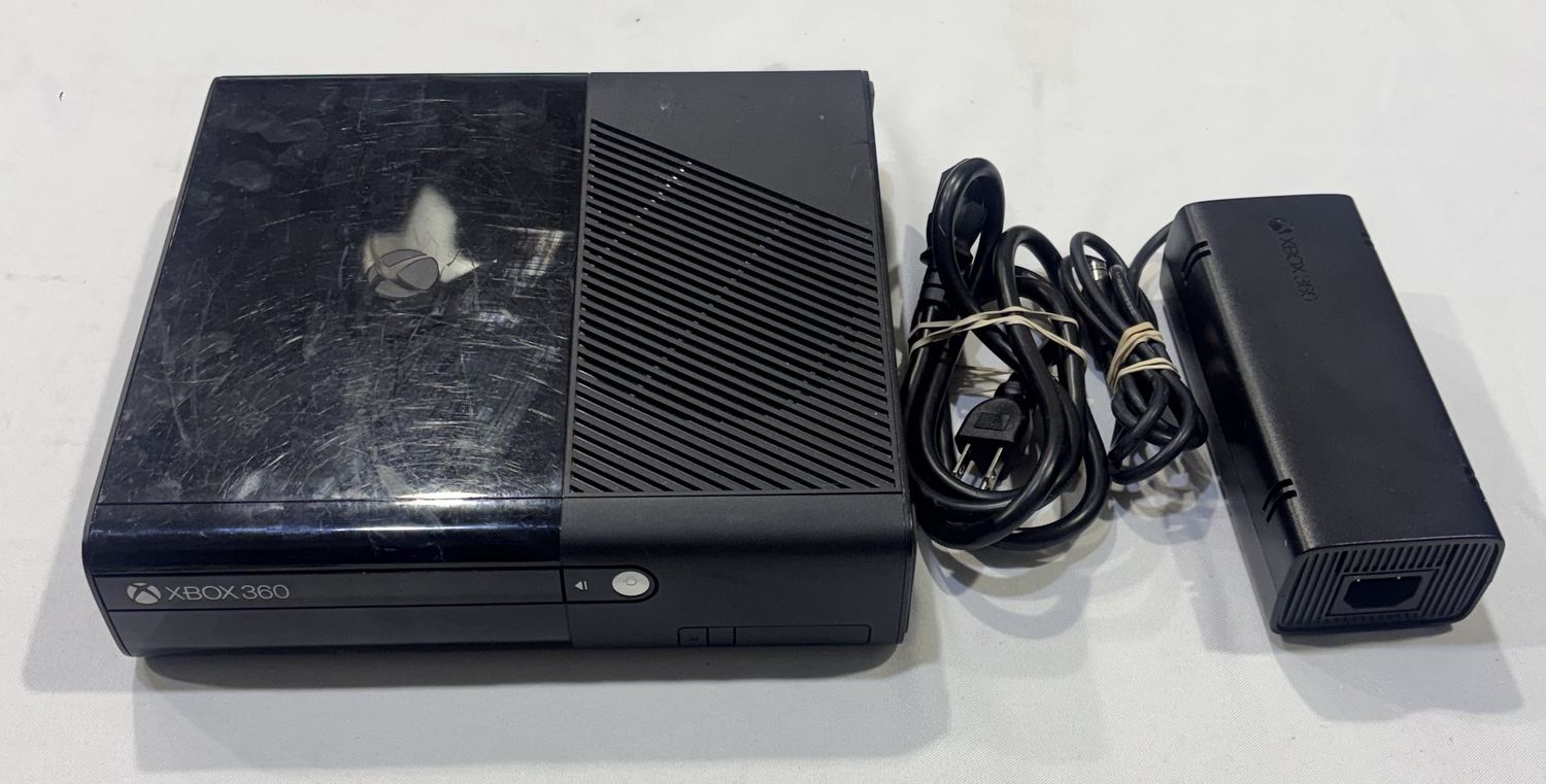 XBox 360E 34308