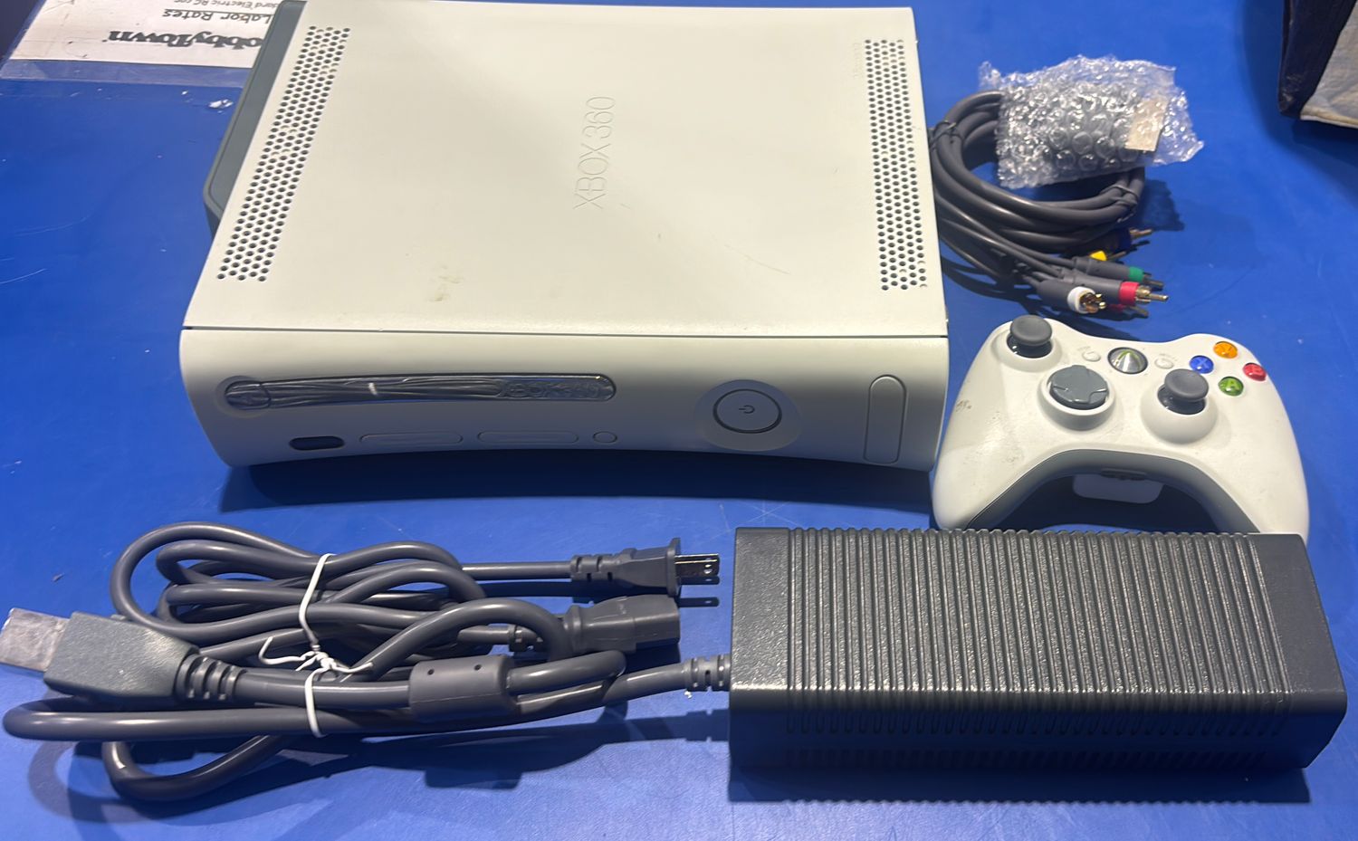 Microsoft Xbox 360 Xenon 500GB – Fully Restored – Aurora Softmod – 83 Games Installed – Complete Bundle 4306