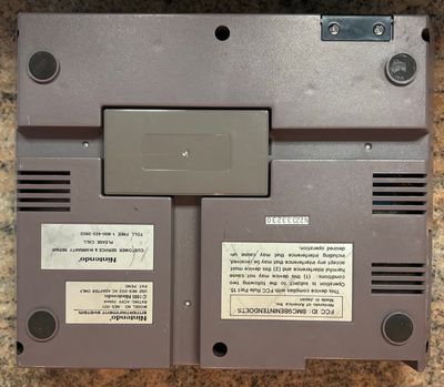 Nintendo NES-001 Renewed Original Gray Console N22333230