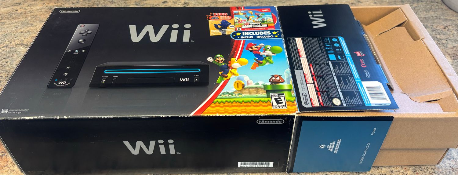 Nintendo Wii Black Mario Bundle Boxed