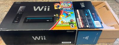 Nintendo Wii Black Mario Bundle Boxed