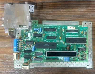 NES-001 ConSole 2 Complete Yellowed