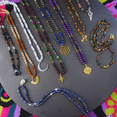 Światła - Kobiece talizmany mocy