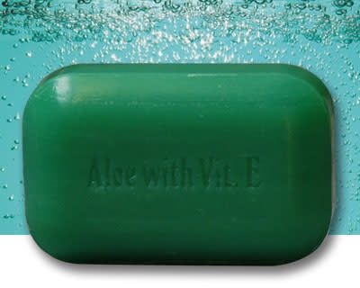 SOAP WORKS ALOE VERA &amp; VITAMIN E 110G