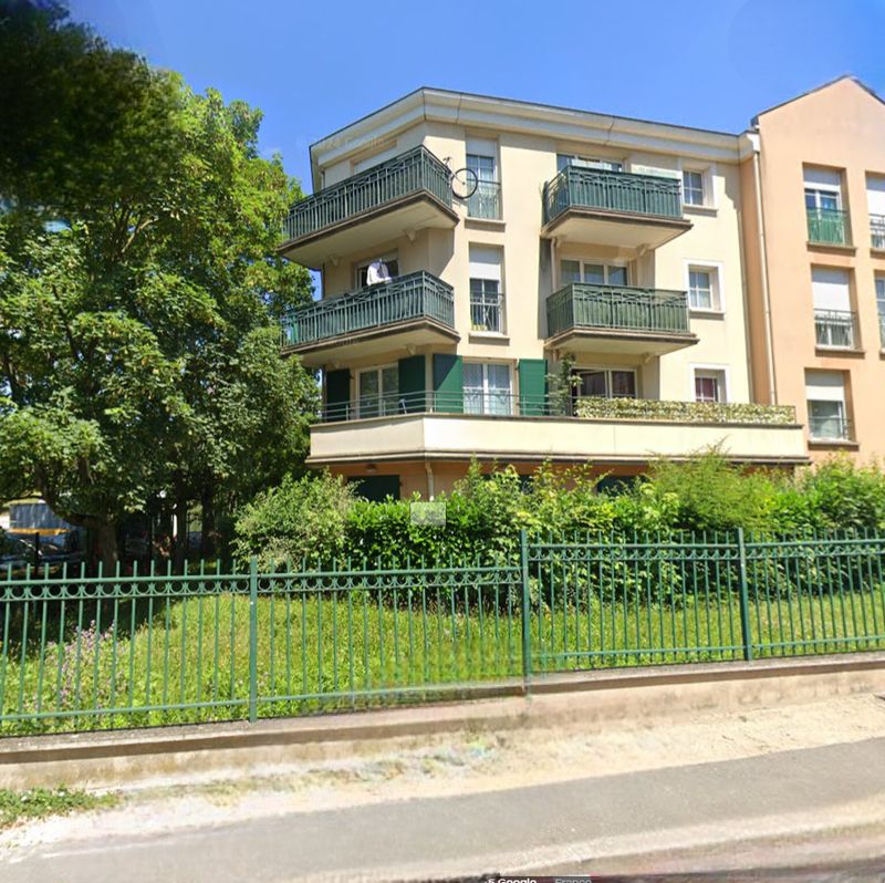 Résidence Le Bellay Chantier Residence Le bellay volets roulant verts