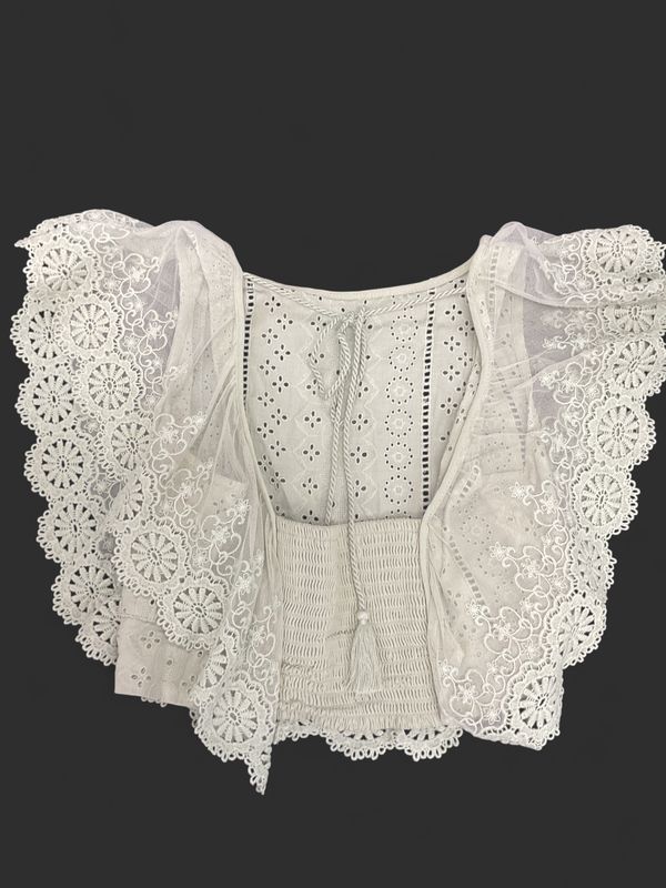 Altar’d State Lace Eyelet Boho Crop Top | XS | Cream Crochet Flutter Sleeve