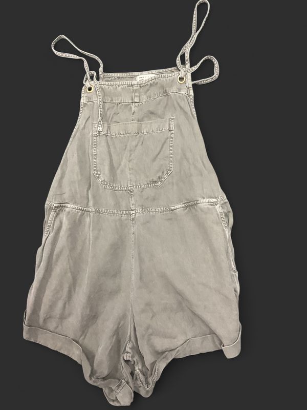 Billabong Gray Romper Shorts | Size Small | Adjustable Strap Boho Coverall