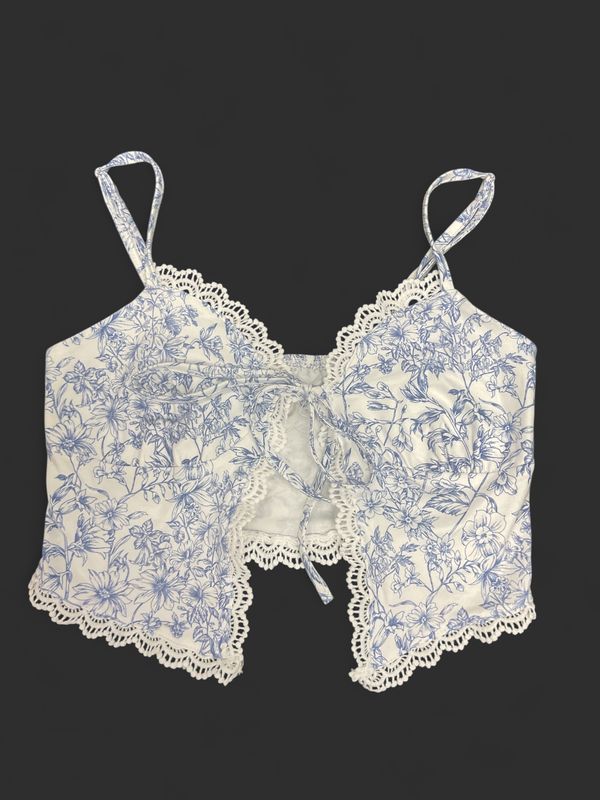 SHEIN Blue &amp; White Floral Lace Trim Crop Top | XS | Cottagecore Cami