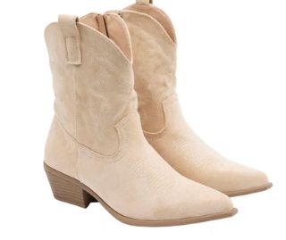 Ada Boots