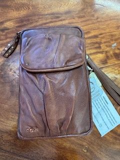 Art N&#39; Vintage Tiko Phone Wallet