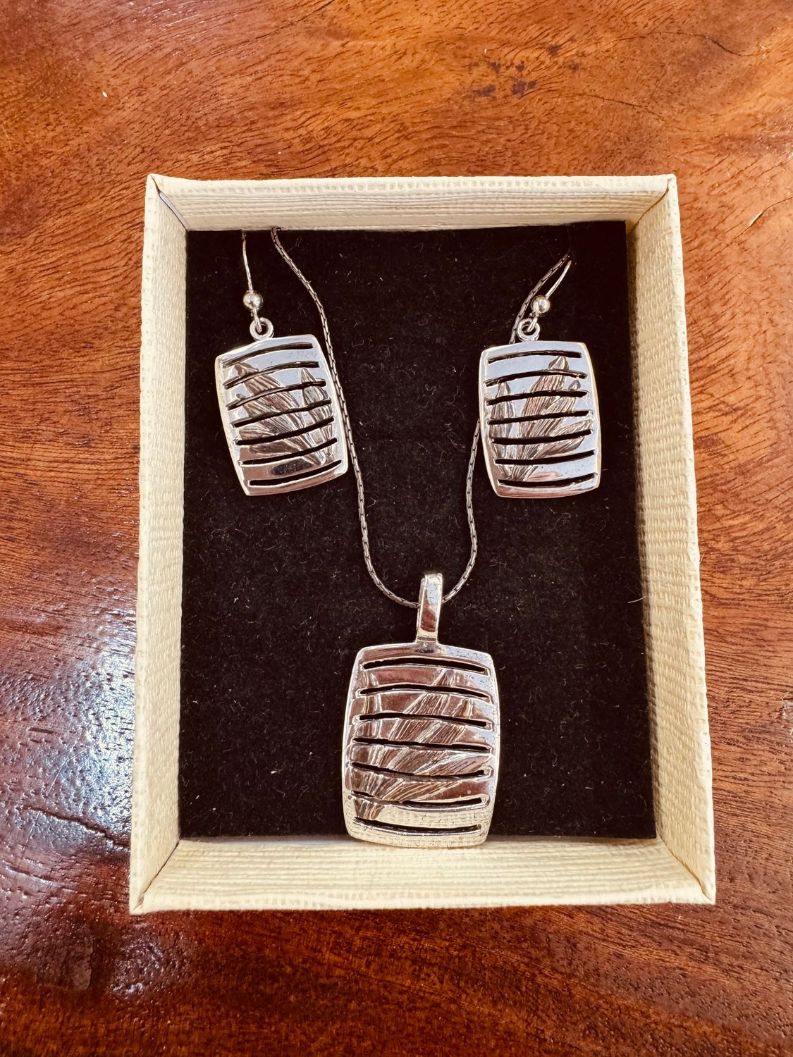 Earings and Necklace Set