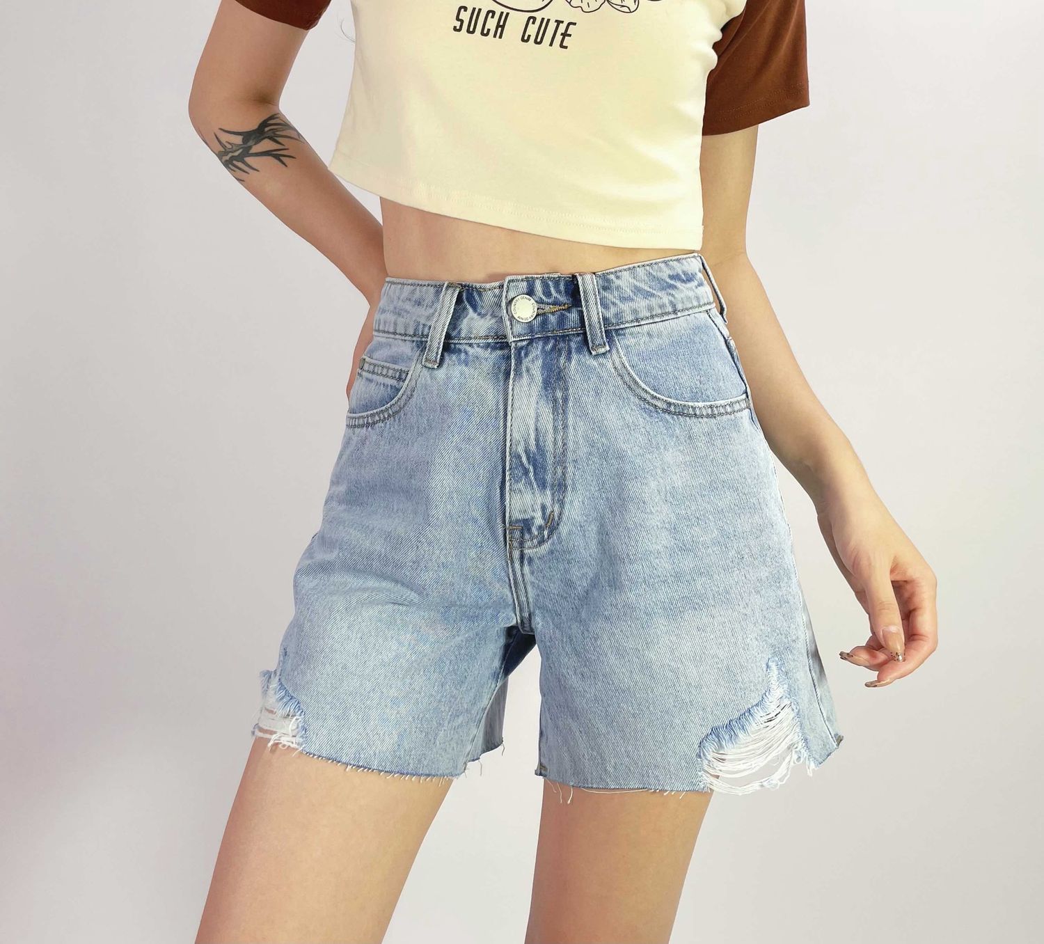 OVERSIZE DENIM SHORTS