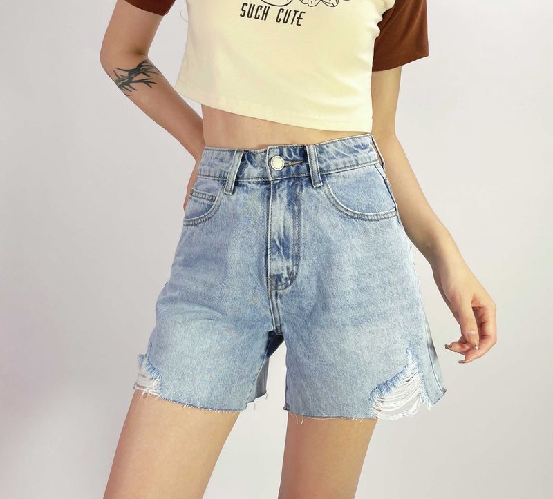 OVERSIZE DENIM SHORTS