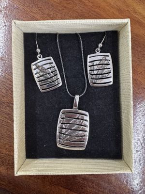 Earings and Necklace Set