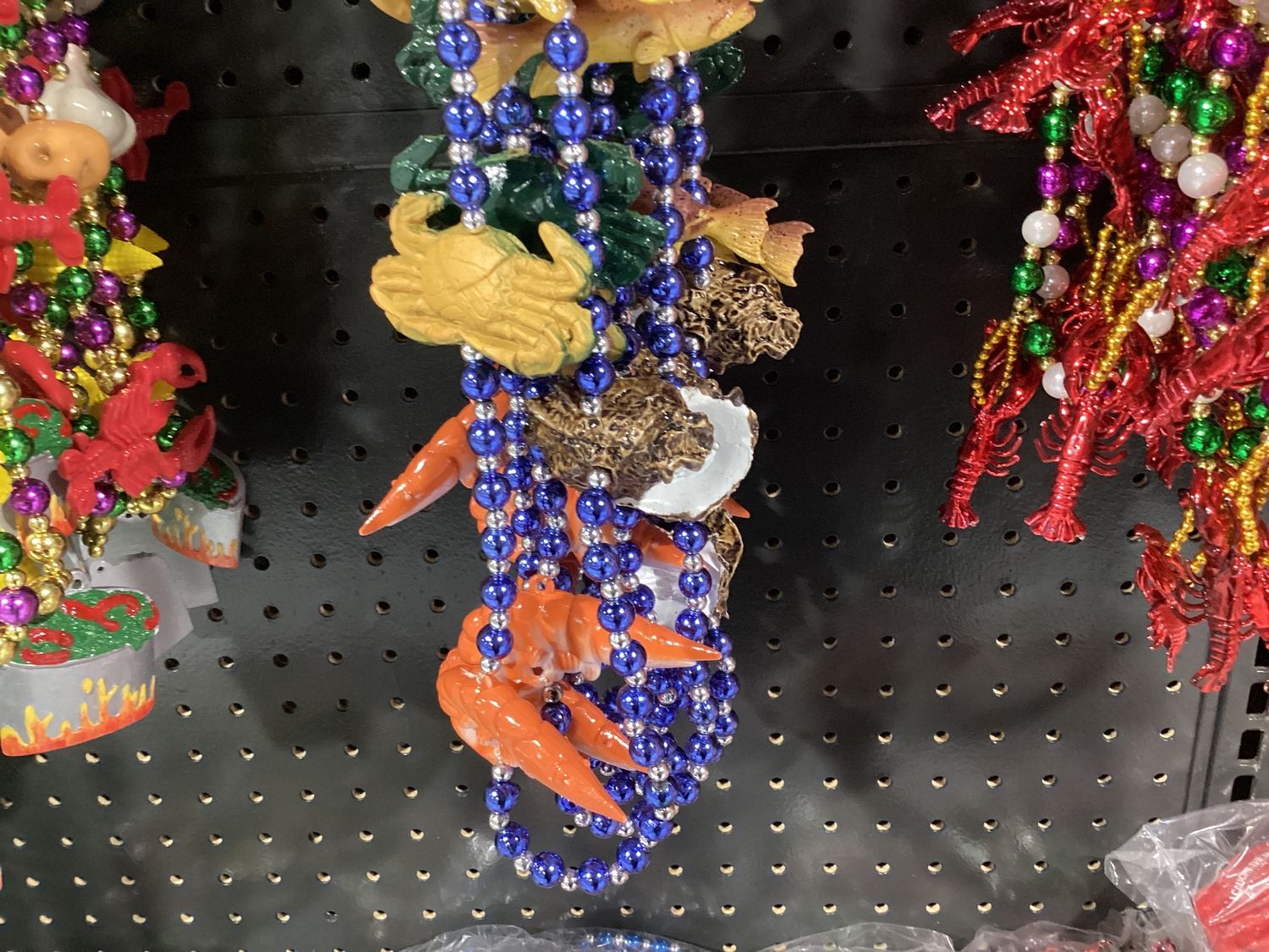 42" Crab, Fish, Shrimp and Clam Necklace single