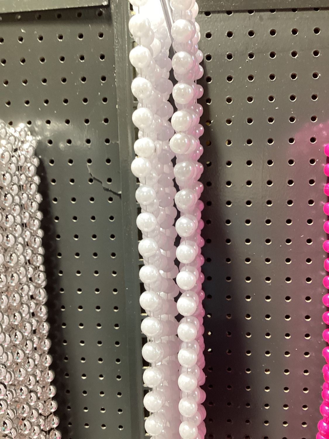 48" 18mm Round Mardi Gras Beads - Dozen Pearl White single