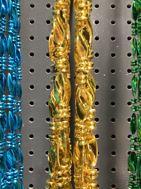 48&quot; Swirl Mardi Gras Beads - DZ Metallic Gold