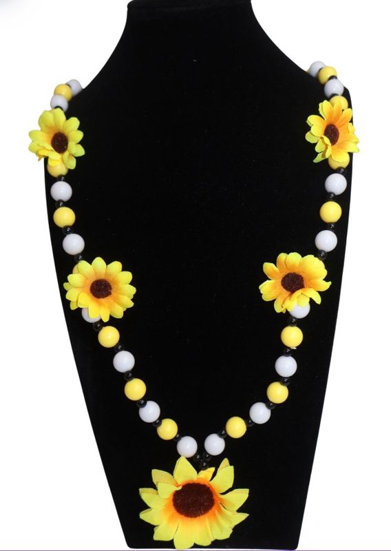 42&quot; Sunflower Necklace single
