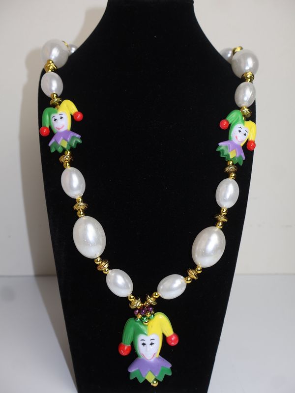 JESTER W/PW GRADUATED OVAL BEAD single