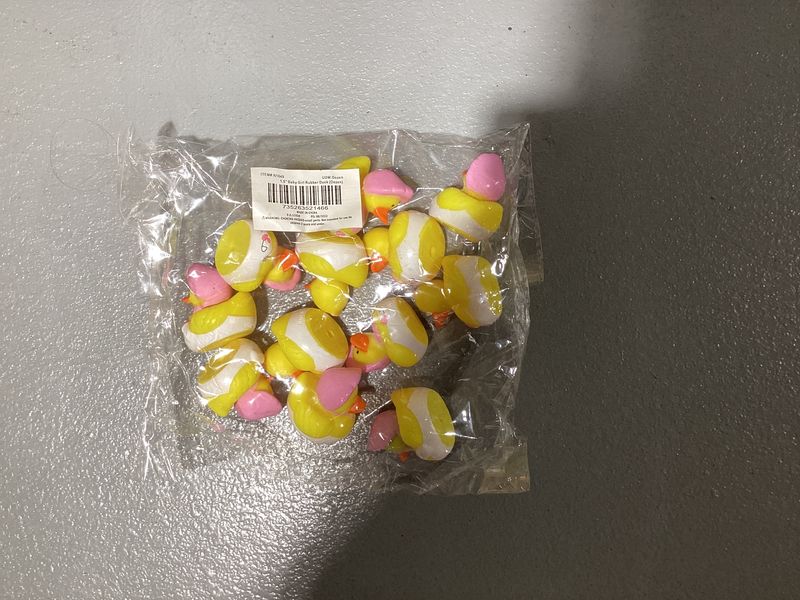 1.5&quot; Baby Girl Rubber Ducks (Dozen)