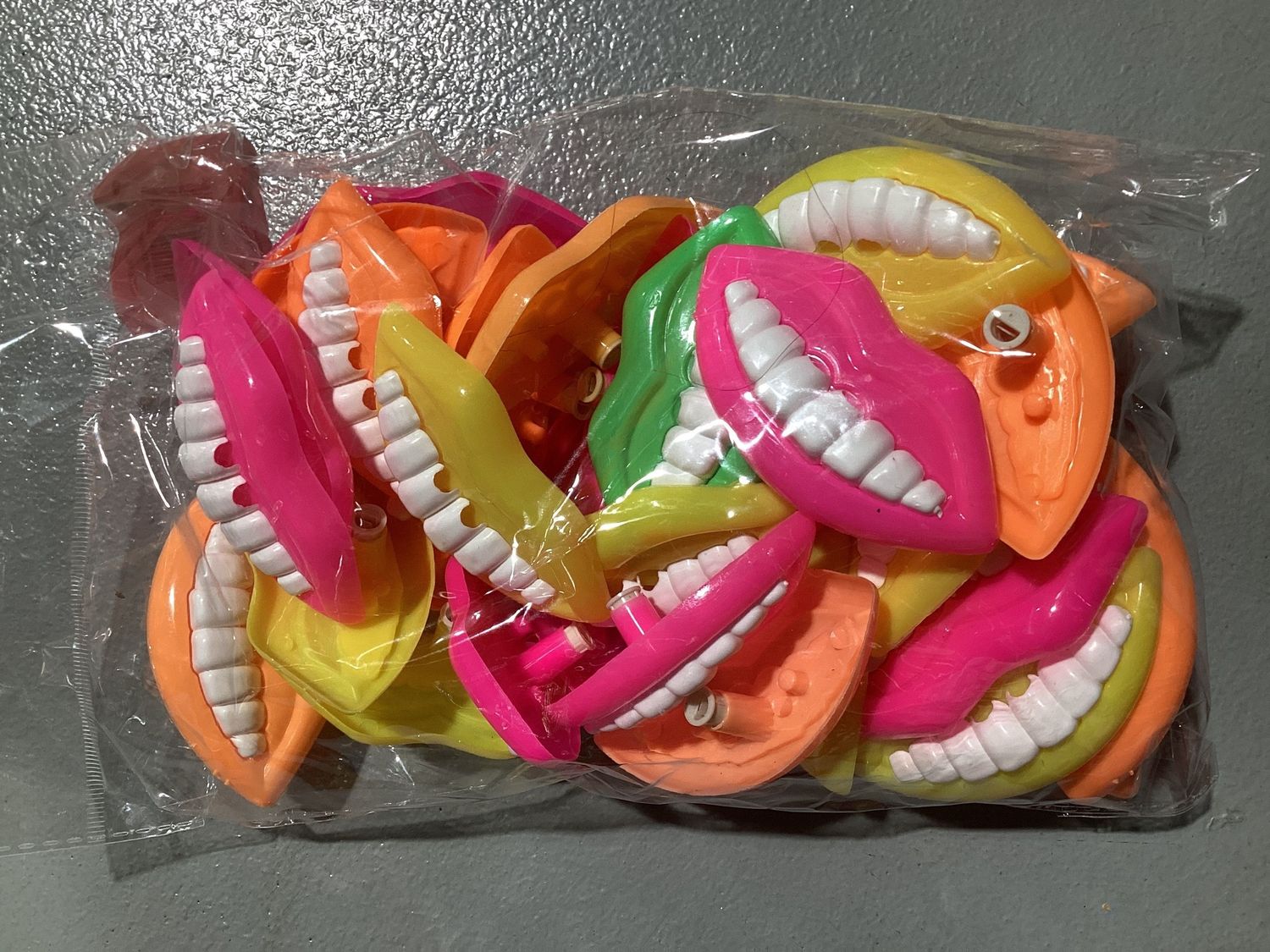 2.5" Lip Siren Whistle (3 Dozen)