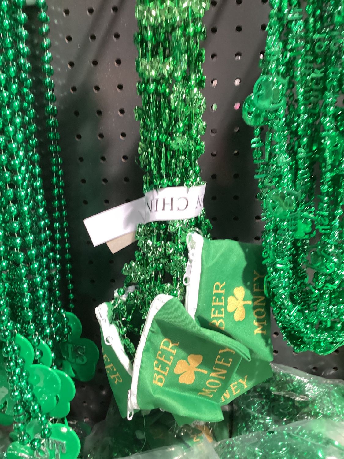 33" Shamrock Bead Necklace with Beer Money Pouch (Dozen)