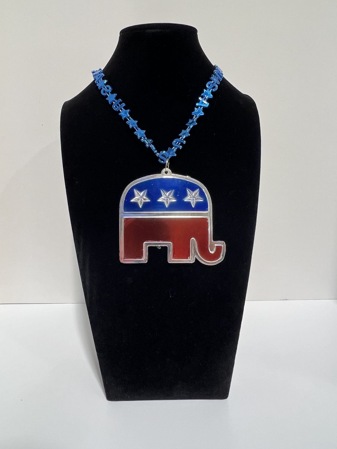 33&quot; USA Bead Necklace - Red, Blue and Silver with Republican Medallion single