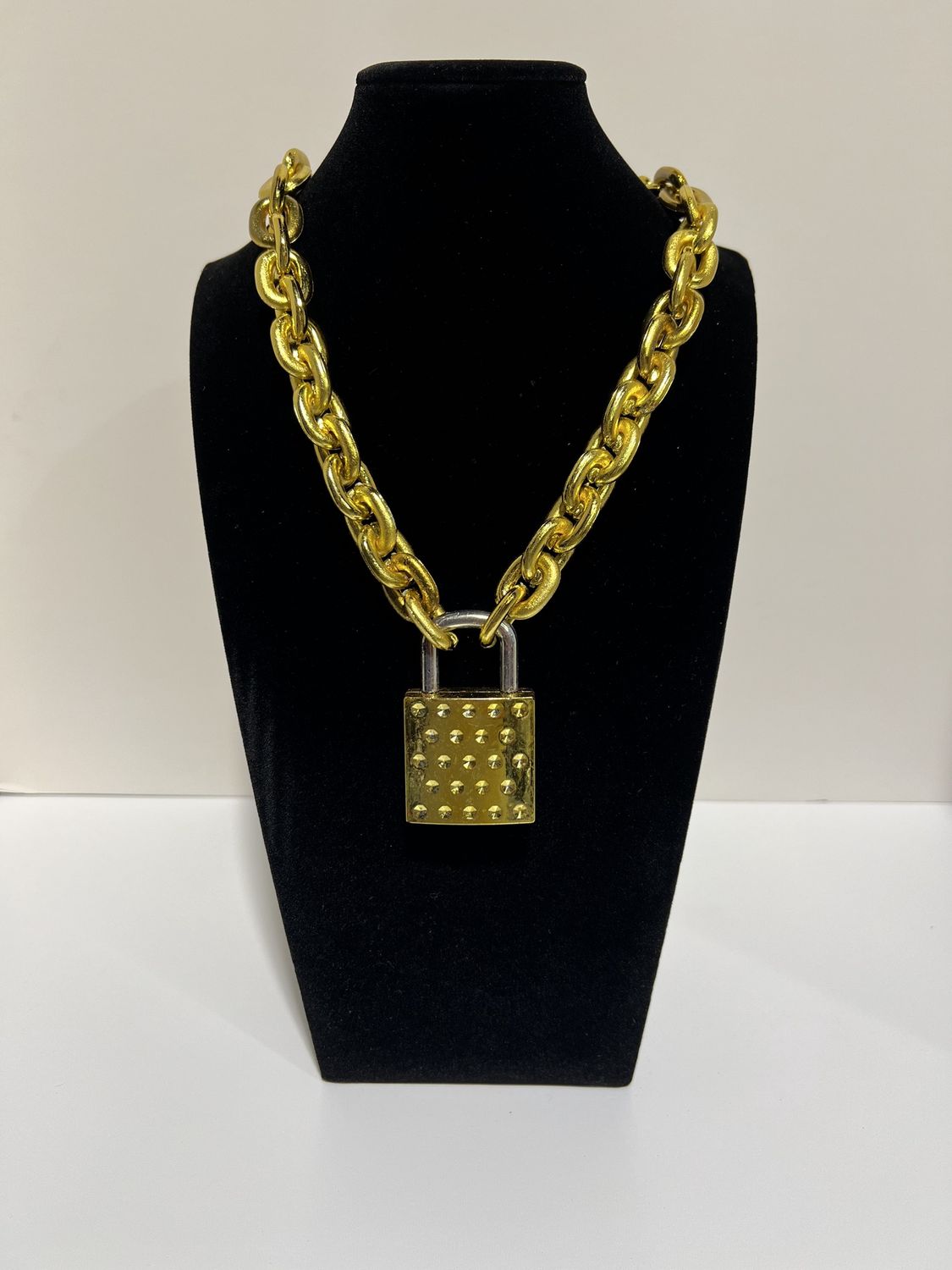 36" Chain Link with Lock (Dozen)