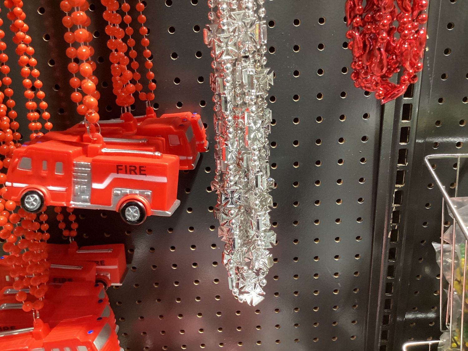 36" Chopper Bead Necklace - Metallic Silver single