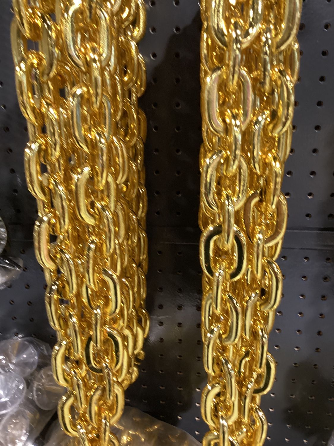 36&quot; Jumbo Chain Link - Metallic Gold (Dozen)