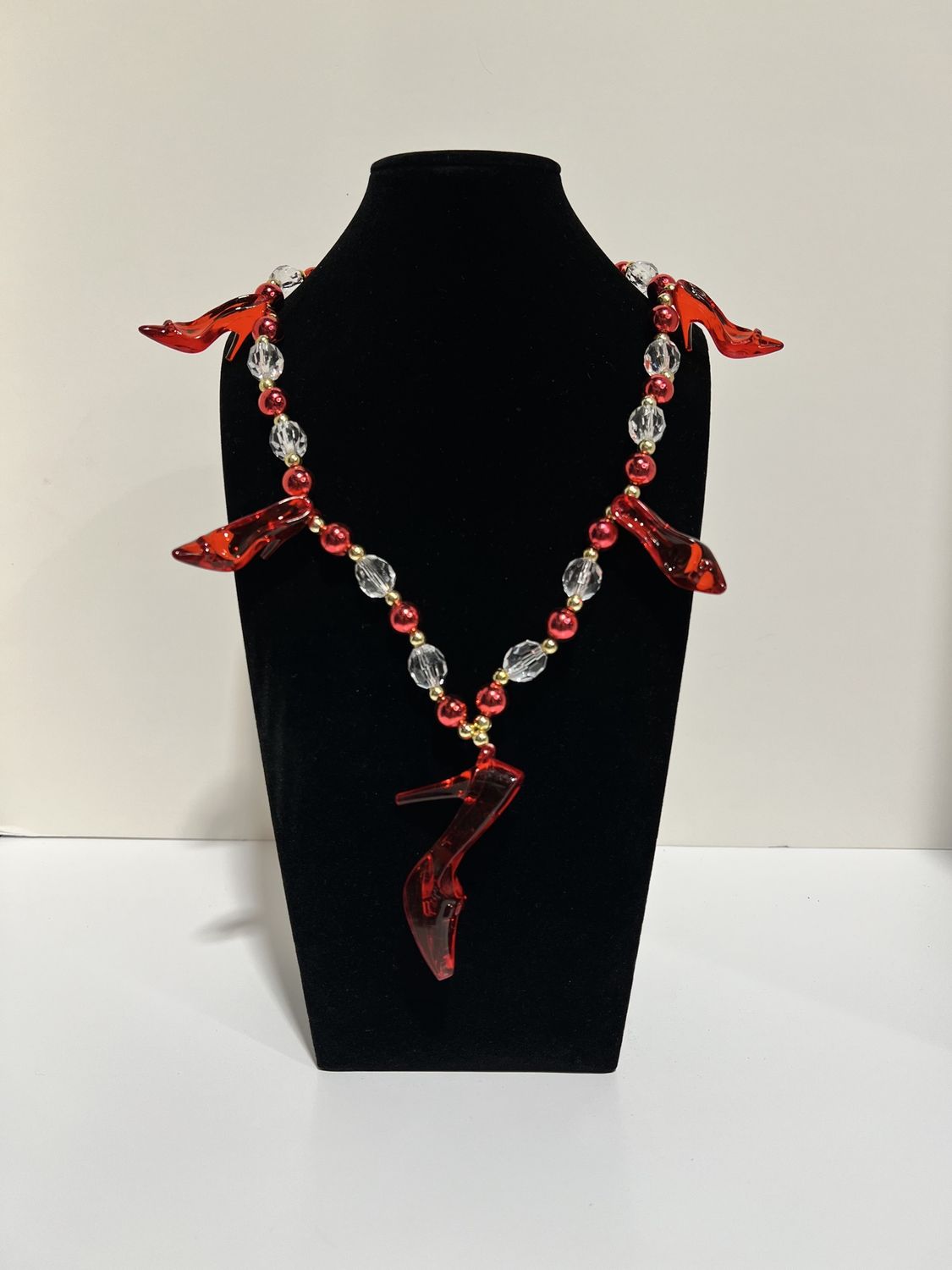 40" Acrylic Red High Heel Shoes Necklace (Dozen)