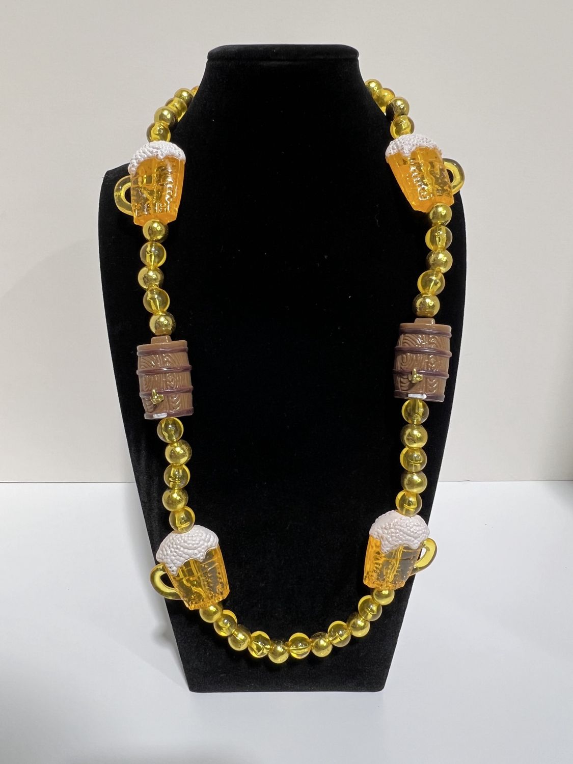 42" Beer Mugs and Keg Necklace (Dozen)