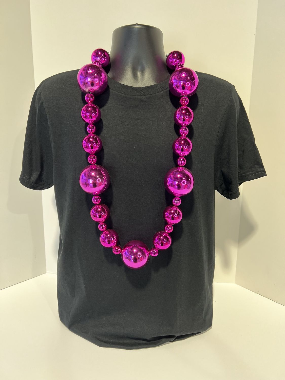 44" 20/40/60mm Metallic Hot Pink with Silver Round Necklace single