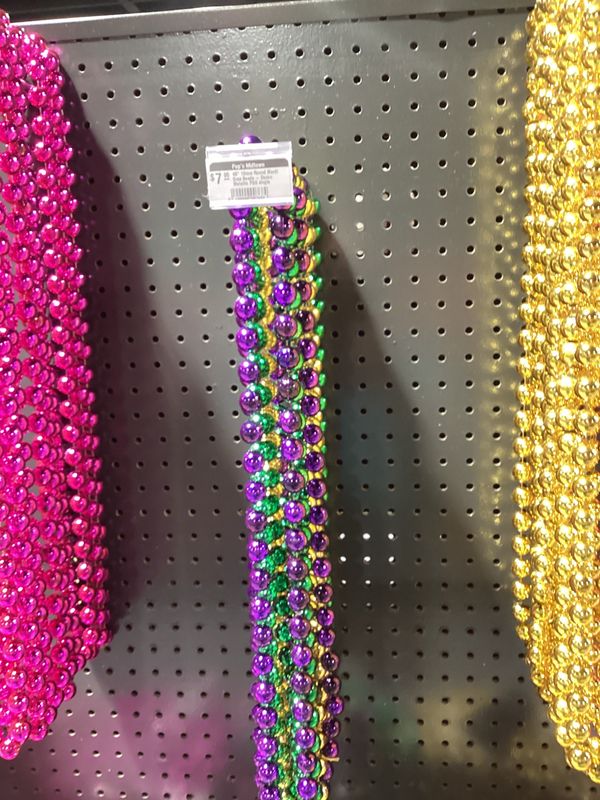 48&quot; 18mm Round Mardi Gras Beads - Dozen Metallic PGG single