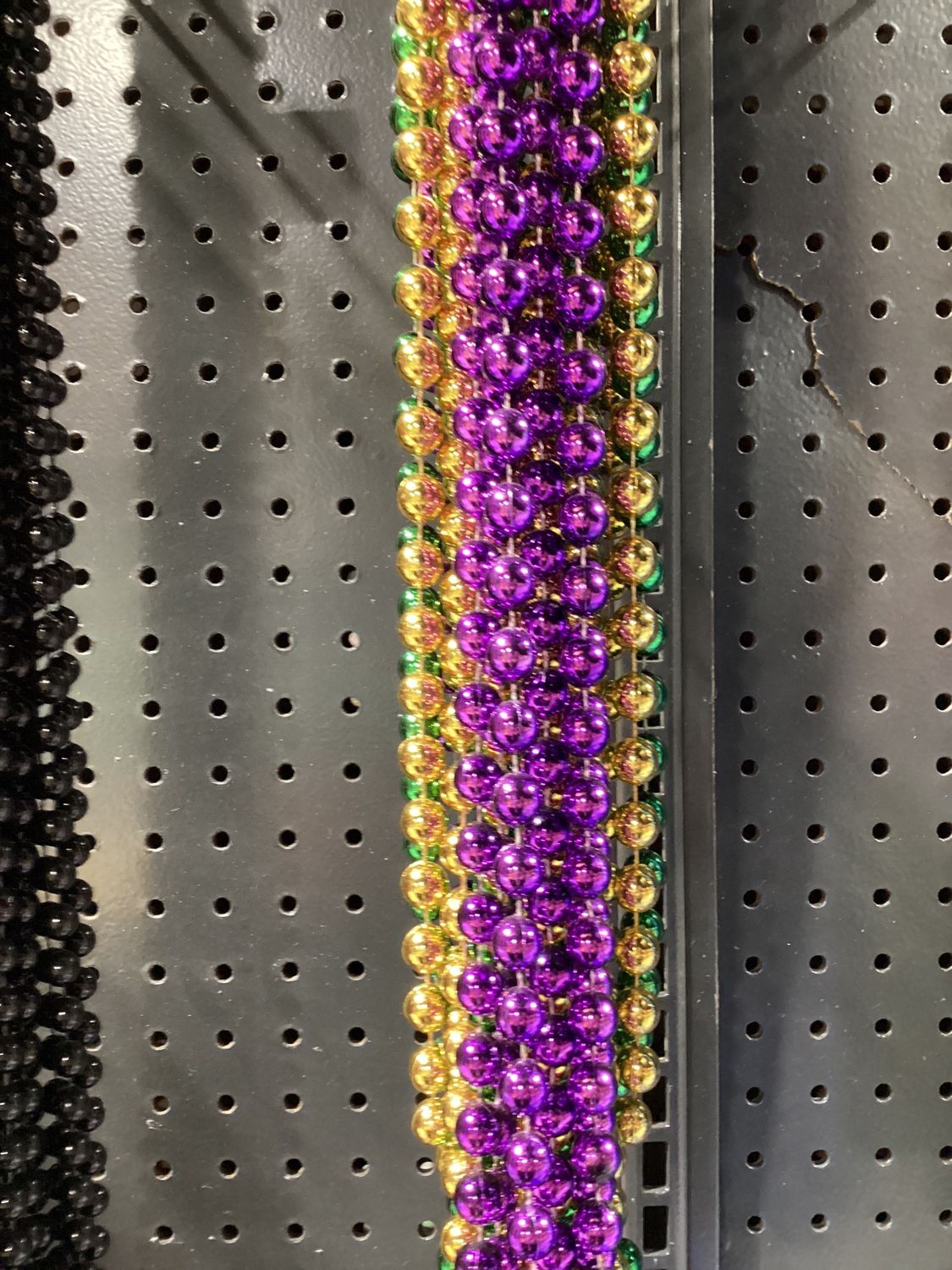 48" 12mm Round Mardi Gras Beads - Dozen Metallic PGG