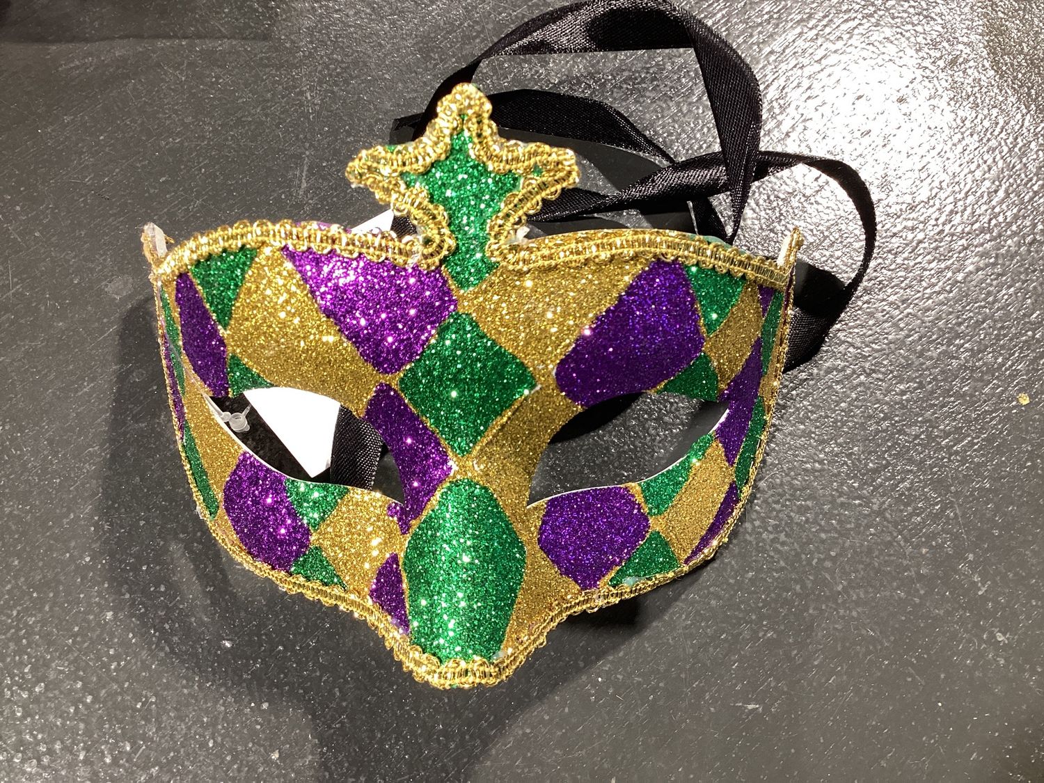 6.5" x 4.5" Harlequin Mask (Each)