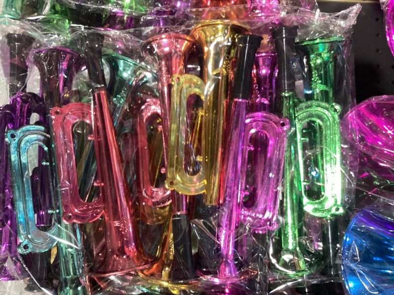 7" Metallic Trumpet - Assorted Colors (Dozen)