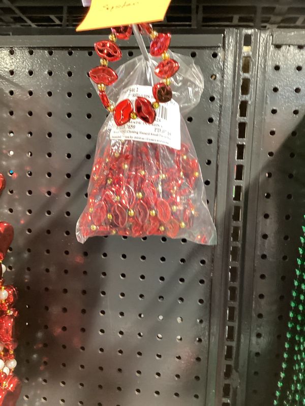 7&quot; Red Lips Bracelet Mardi Gras Beads (Dozen)