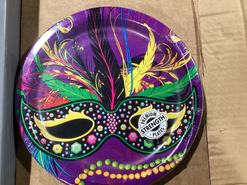 9" Mardi Gras Mask Plate (Pack of 8)