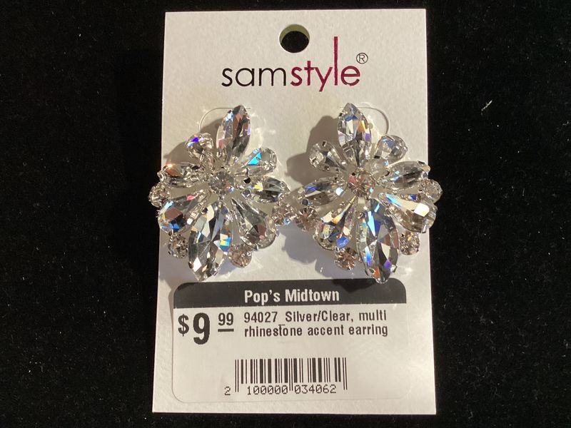 94027_Silver/Clear, multi rhinestone accent earring