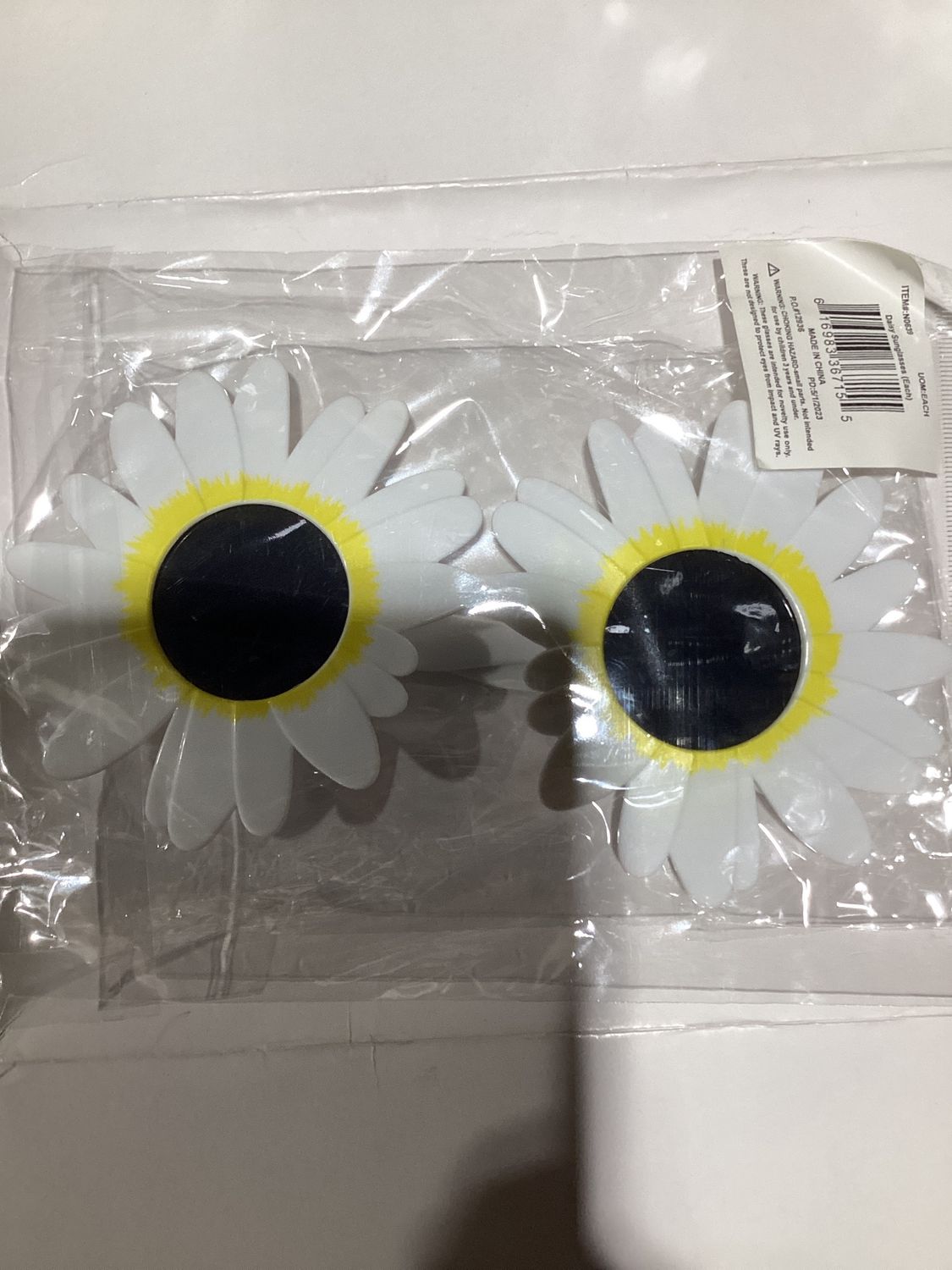 Daisy Sunglasses (Each)