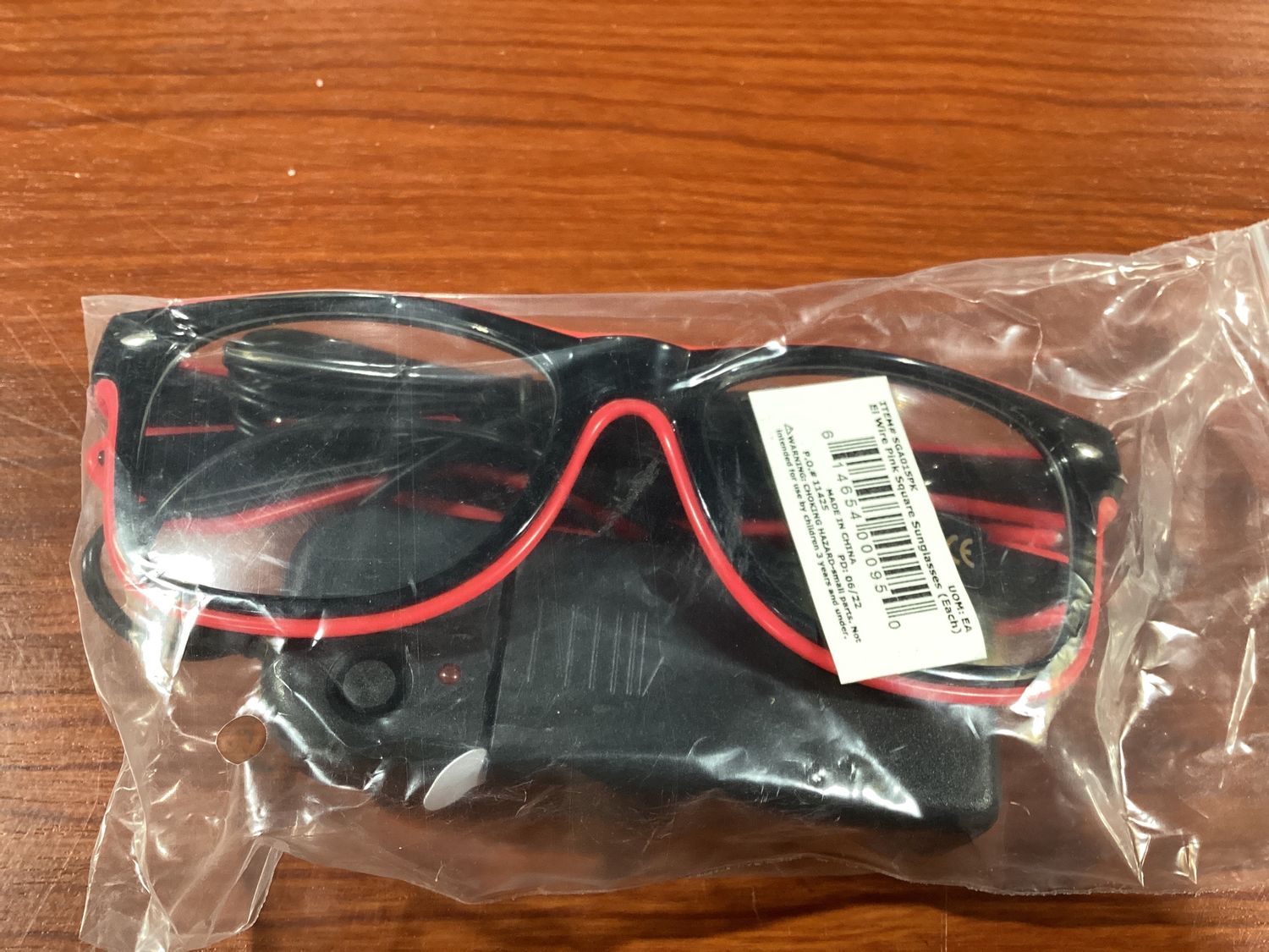 El Wire Pink Square Sunglasses (Each)