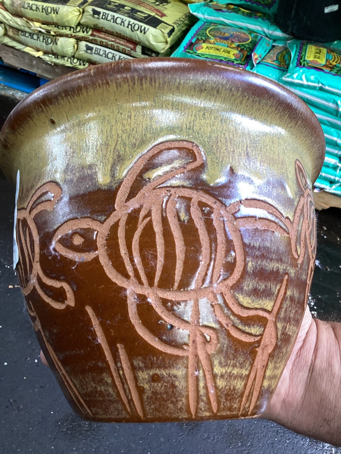 Garden Pot with Turtles Carving, L 12.5&quot;x15.75&quot;, Yoki Gold